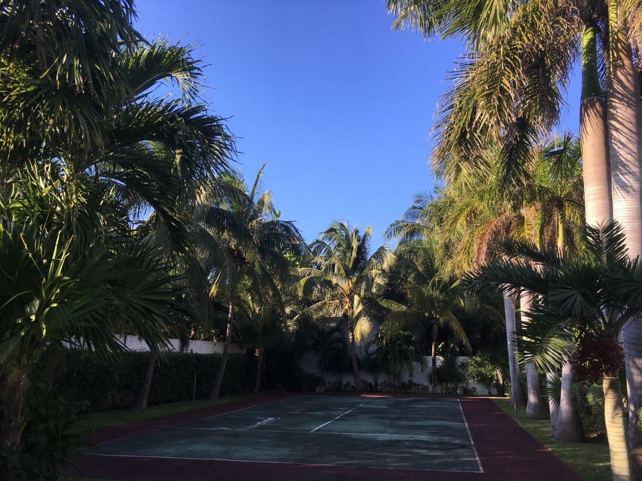 Large House - Walking To Beach - 10 Guests! Cancun Bagian luar foto